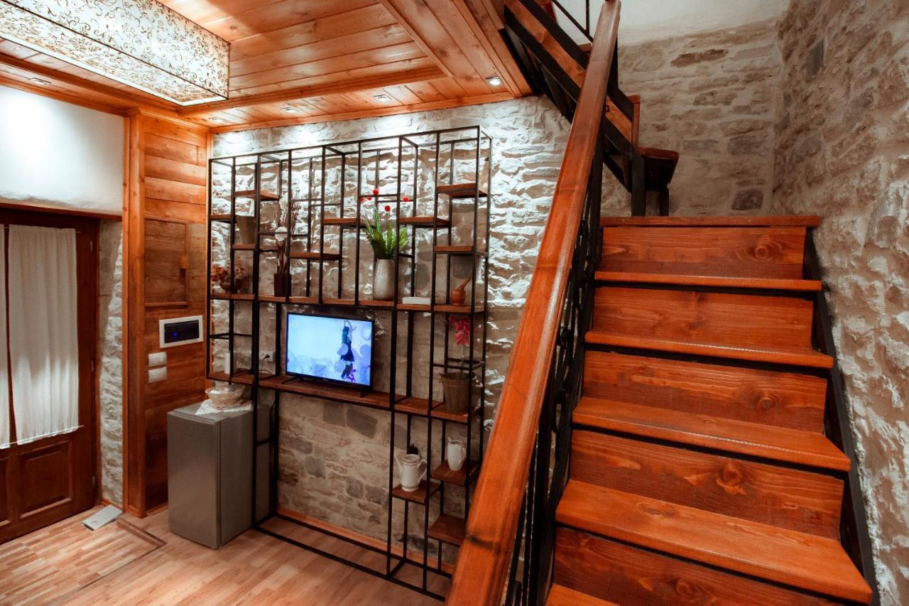 Duplex Apartment Viktoria Gjirokaster Exterior photo