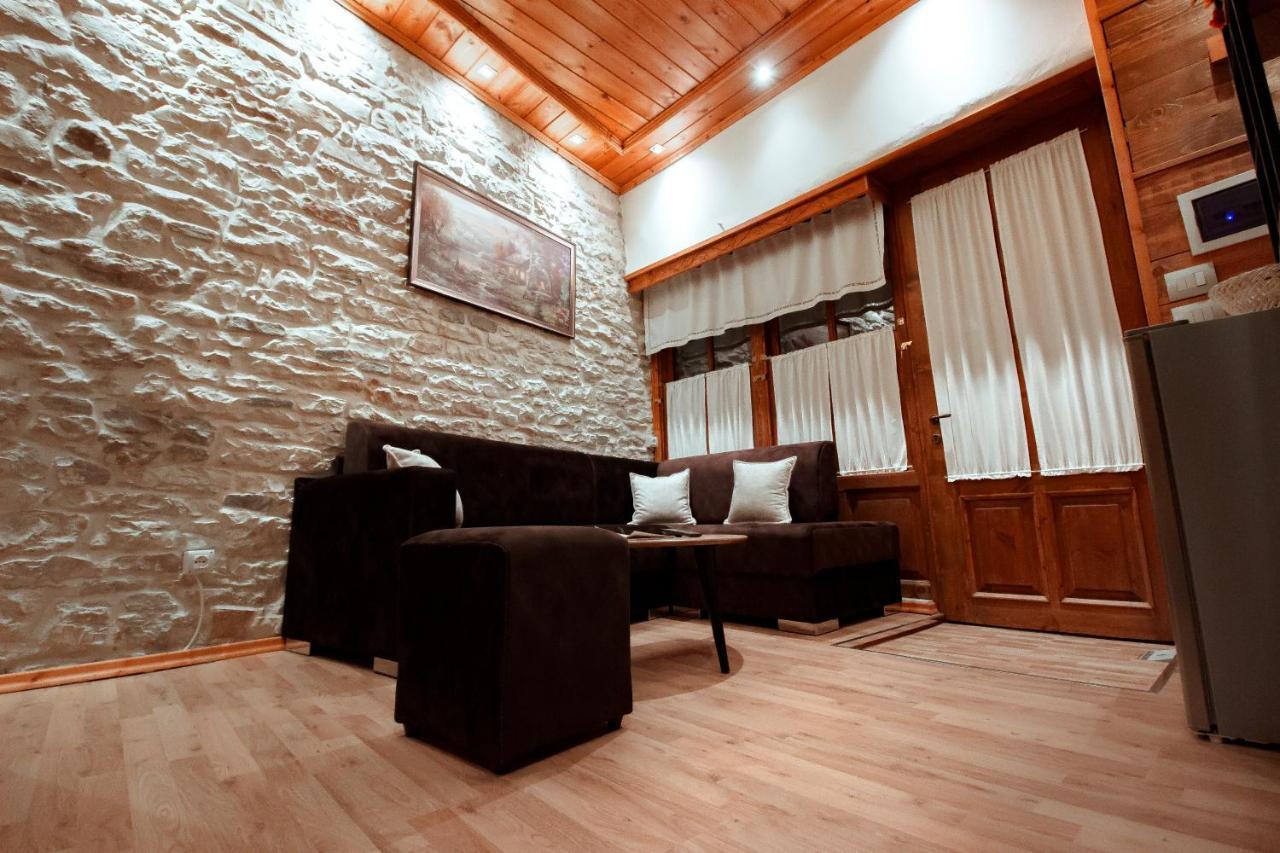 Duplex Apartment Viktoria Gjirokaster Exterior photo