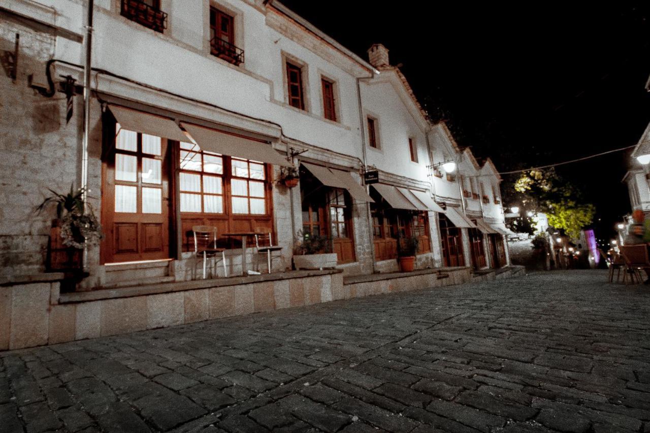 Duplex Apartment Viktoria Gjirokaster Exterior photo